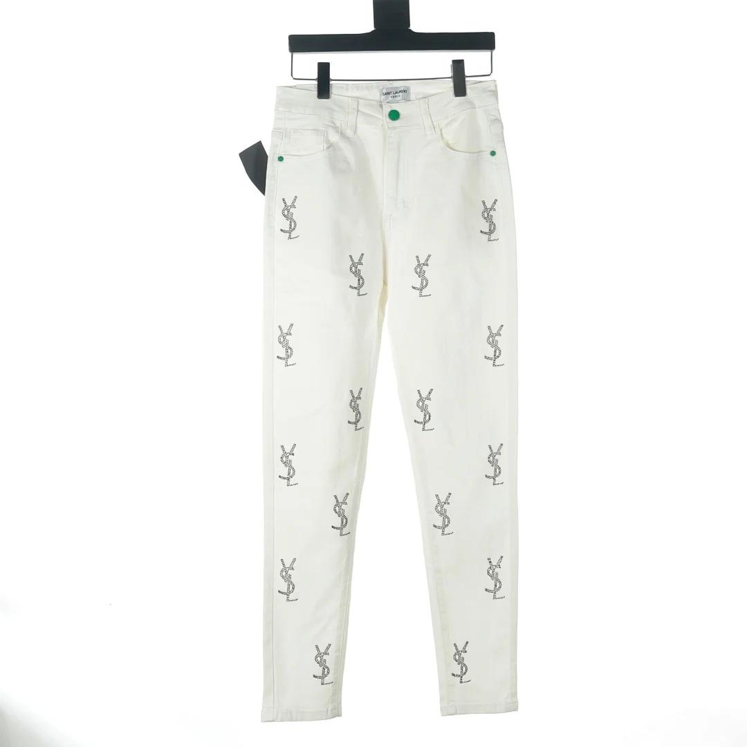 Saint Laurent (YSL) Jean slim/droit à motif monogramme YSL intégral en strass – White (1)