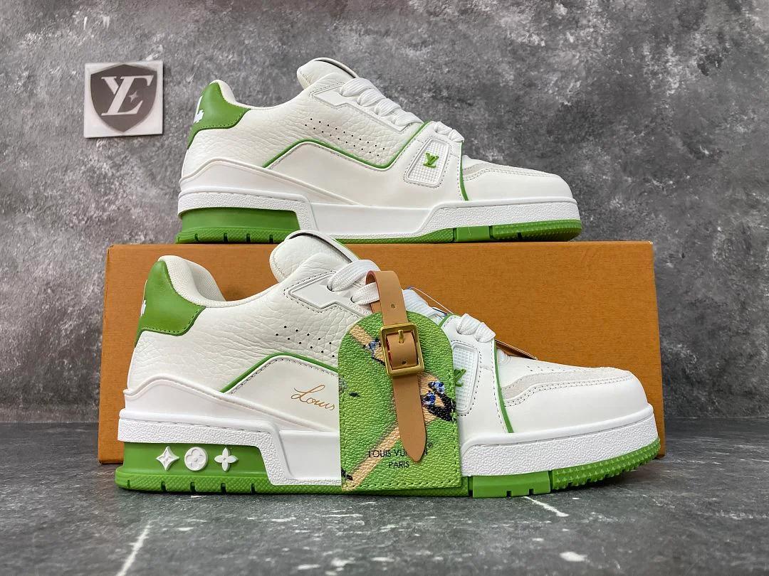 Baskets Louis Vuitton LV Trainer (basse), coloris White / Green