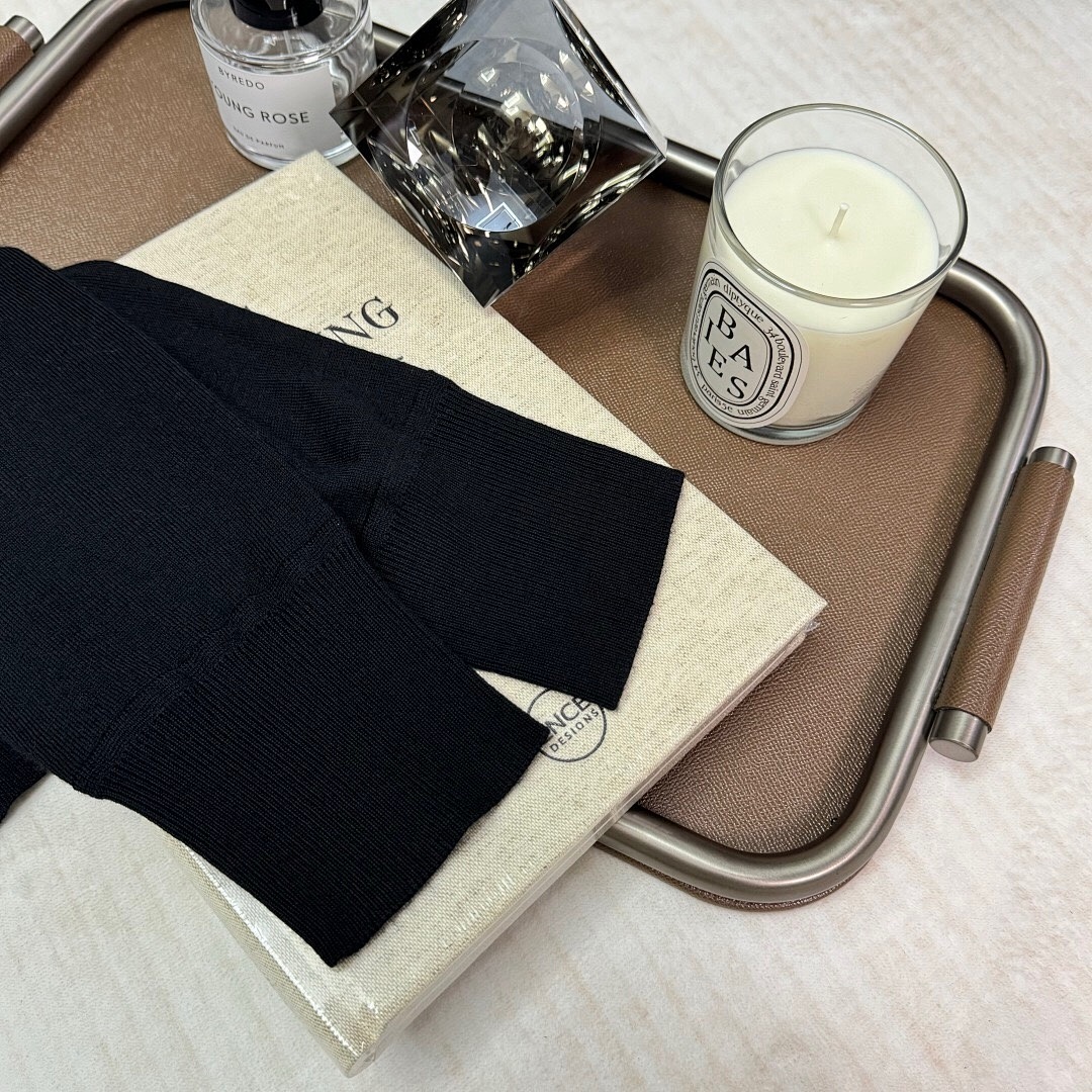 Ralph Lauren CD Embroidered Velvet Long Sleeve Polo - Image 16