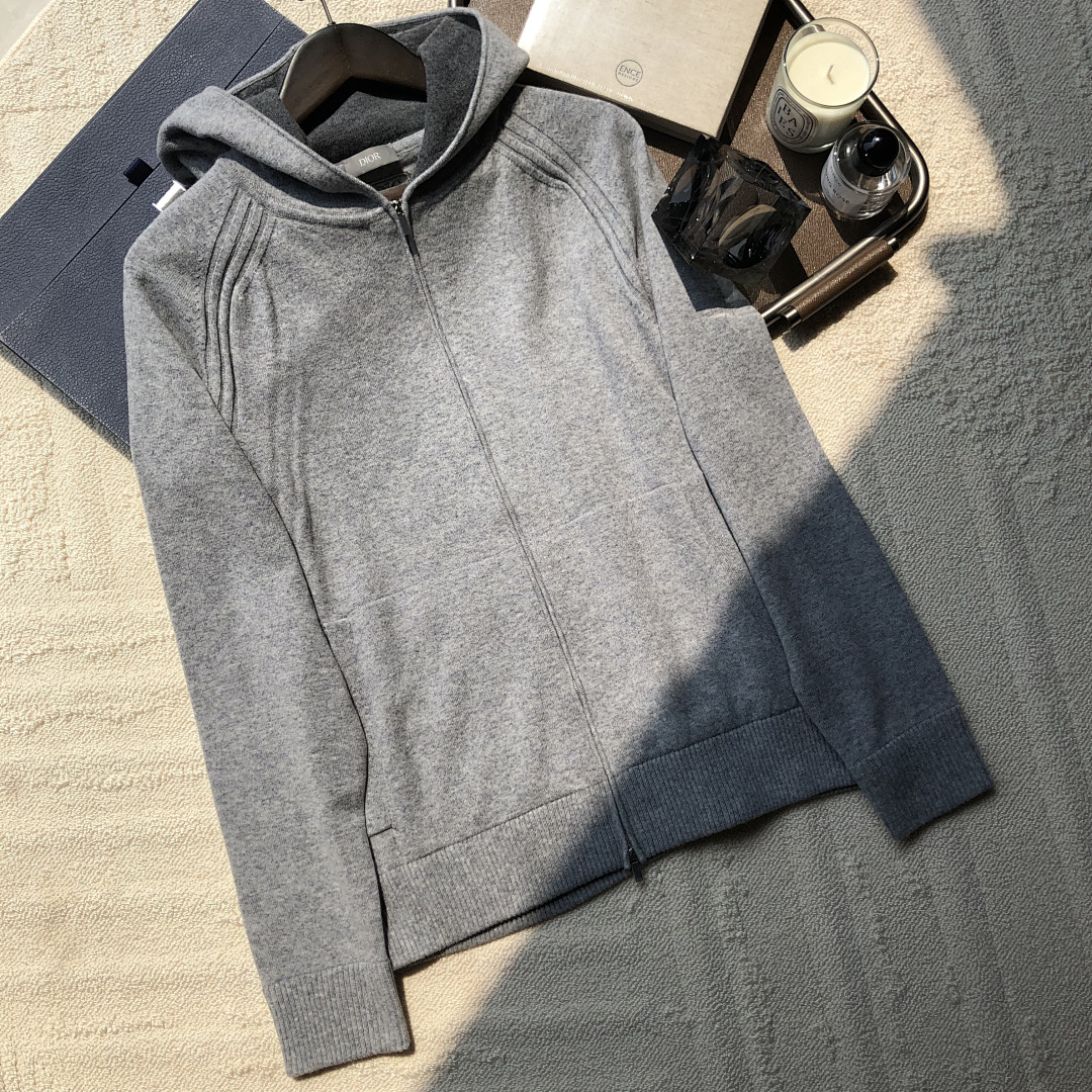 Unbranded Embroidered Fleece - Image 6