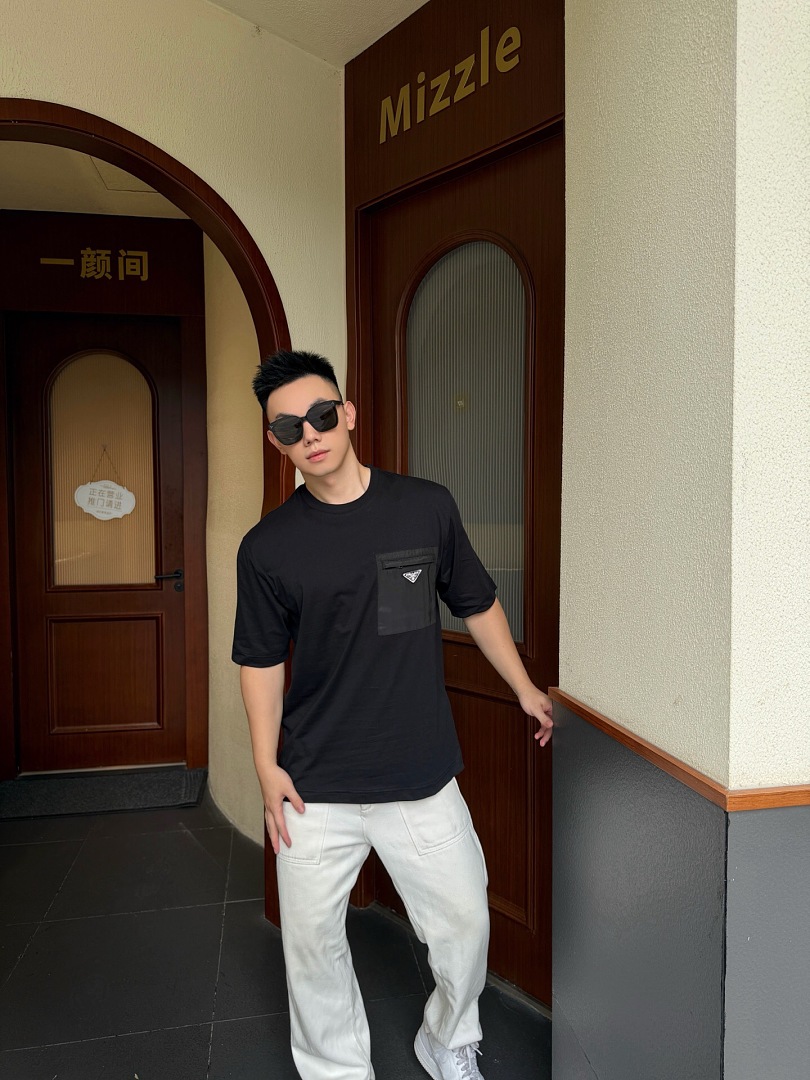 Unbranded Pocket Triangle T-Shirt - Image 15