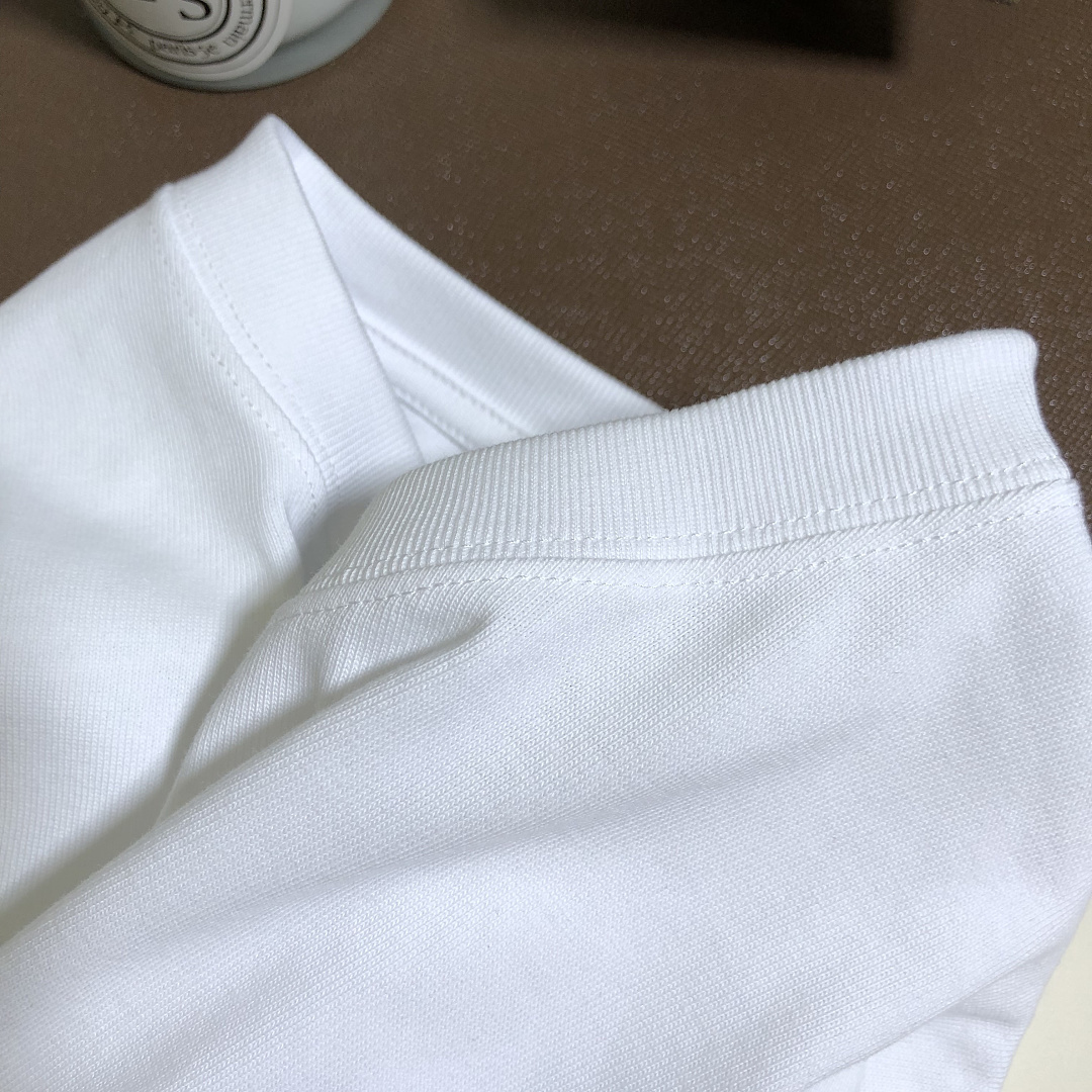Unbranded Leather Label T - Image 11