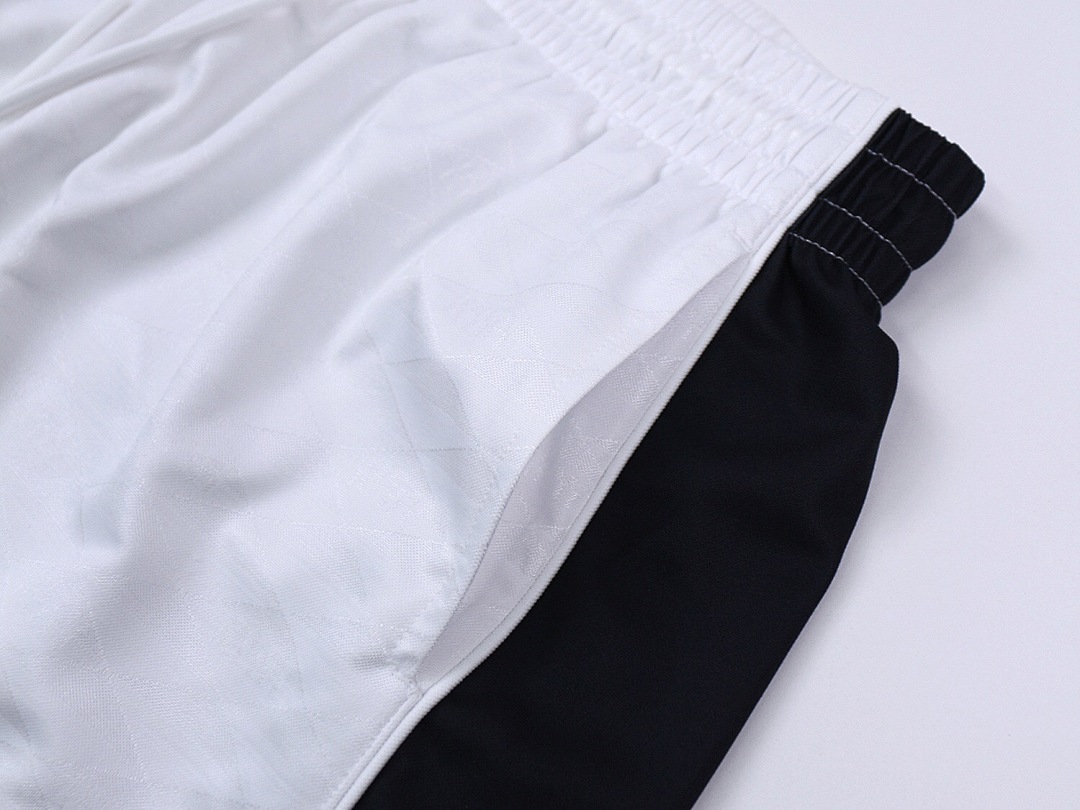 Unbranded Los Angeles Limited Short - Image 5