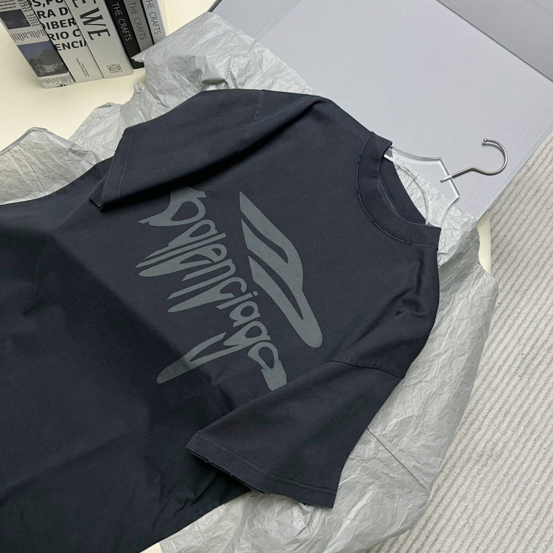 Balenciaga 3B Print Short Sleeve - Image 4