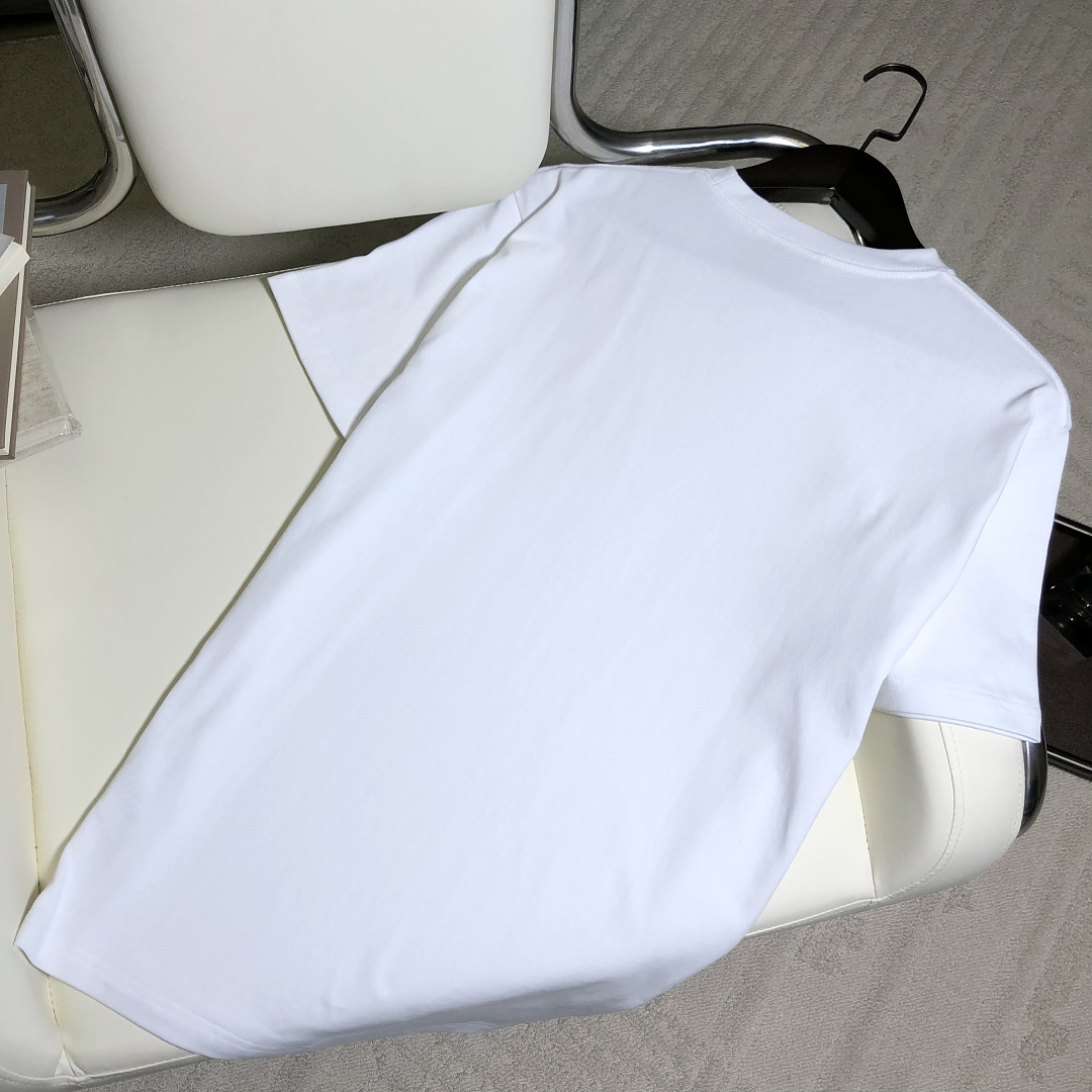 Unbranded Leather Label T - Image 6