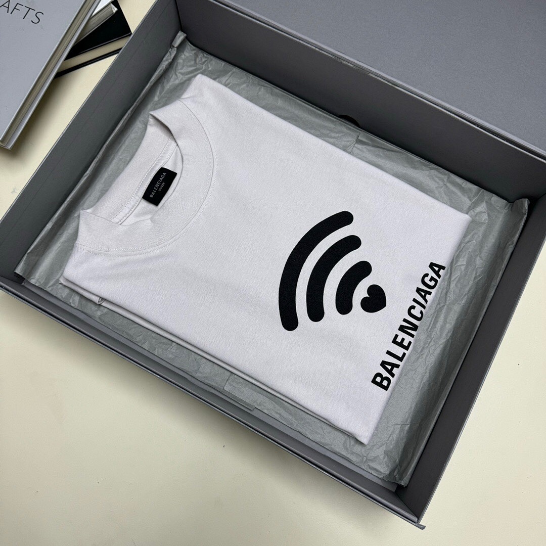 Balenciaga 520 Limited Exclusive Short Sleeve - Image 11