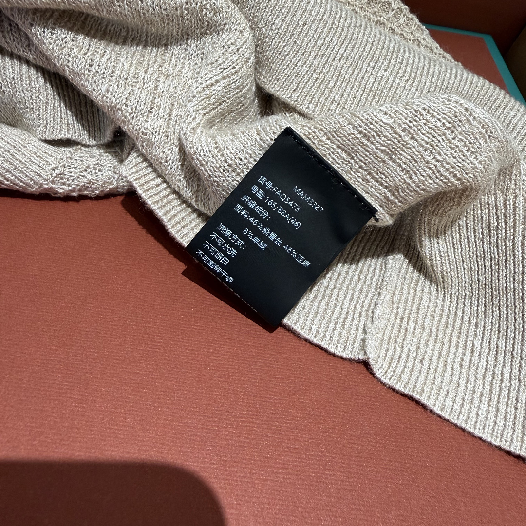 Unbranded T - Image 11