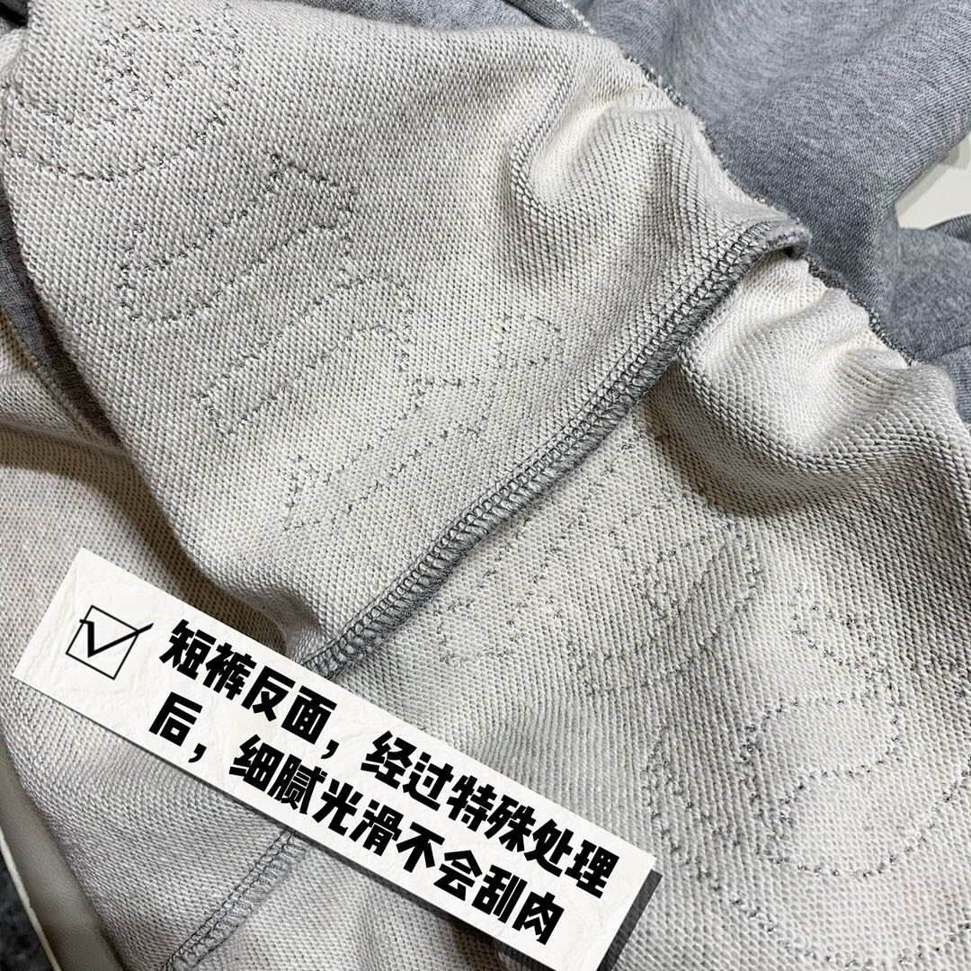 Celine Stud Grey Short - Image 11