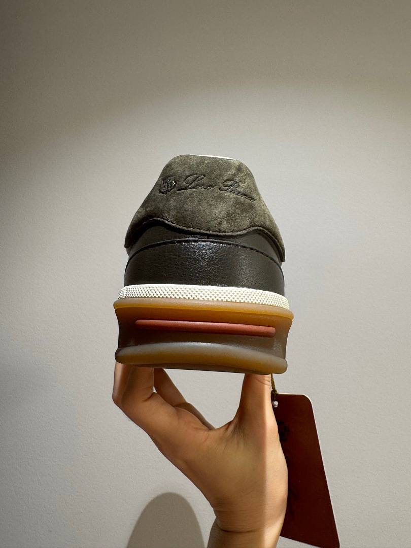 Unbranded LP - Image 14
