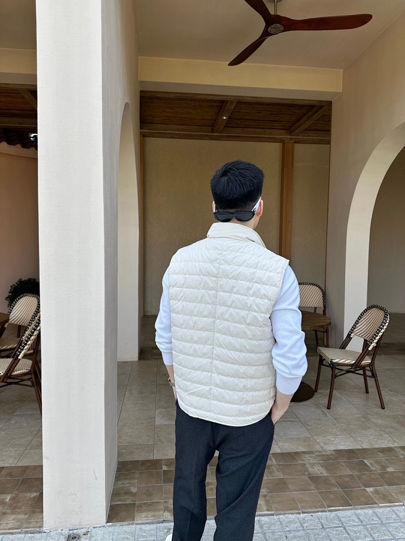 Unbranded Velvet Vest (White) - Image 12