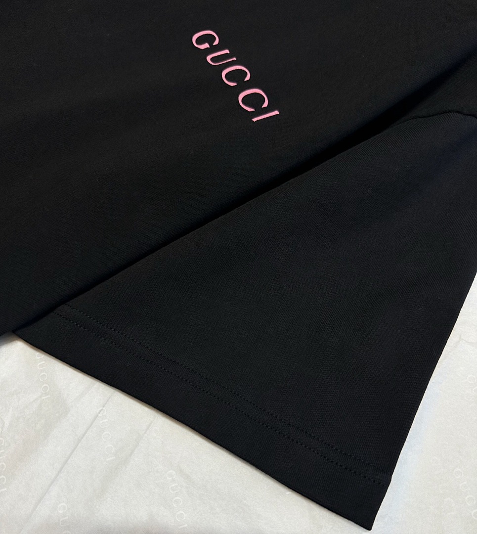Gucci Pink T - Image 7