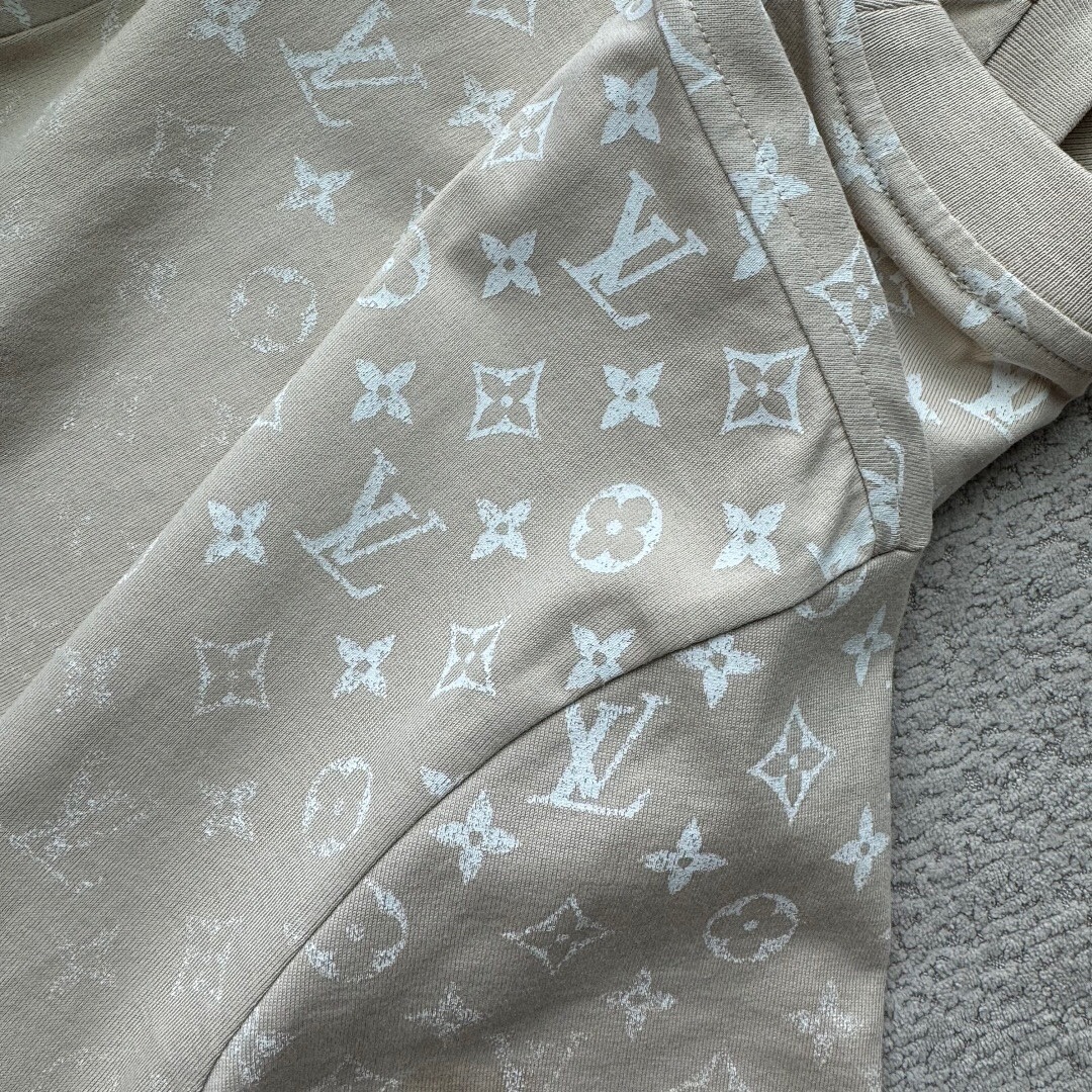 Unbranded Gradient Print - Image 10