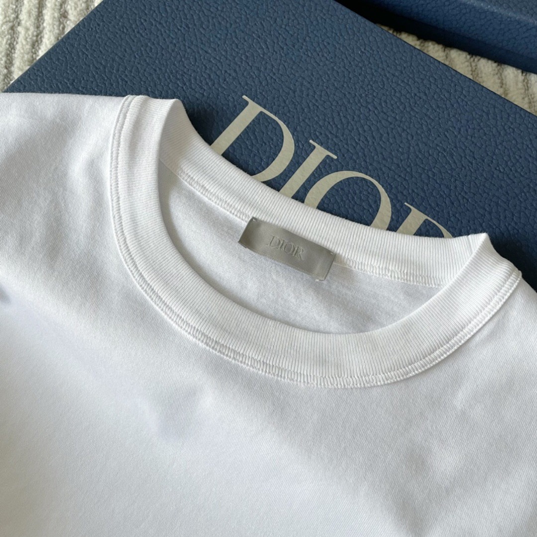 Unbranded CD Embroidered Short Sleeve - Image 6