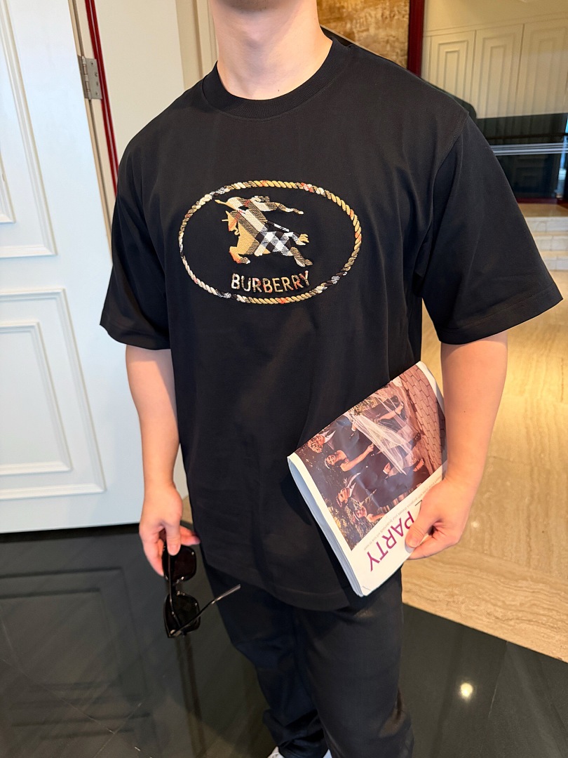 Burberry Plaid Black T - Image 17