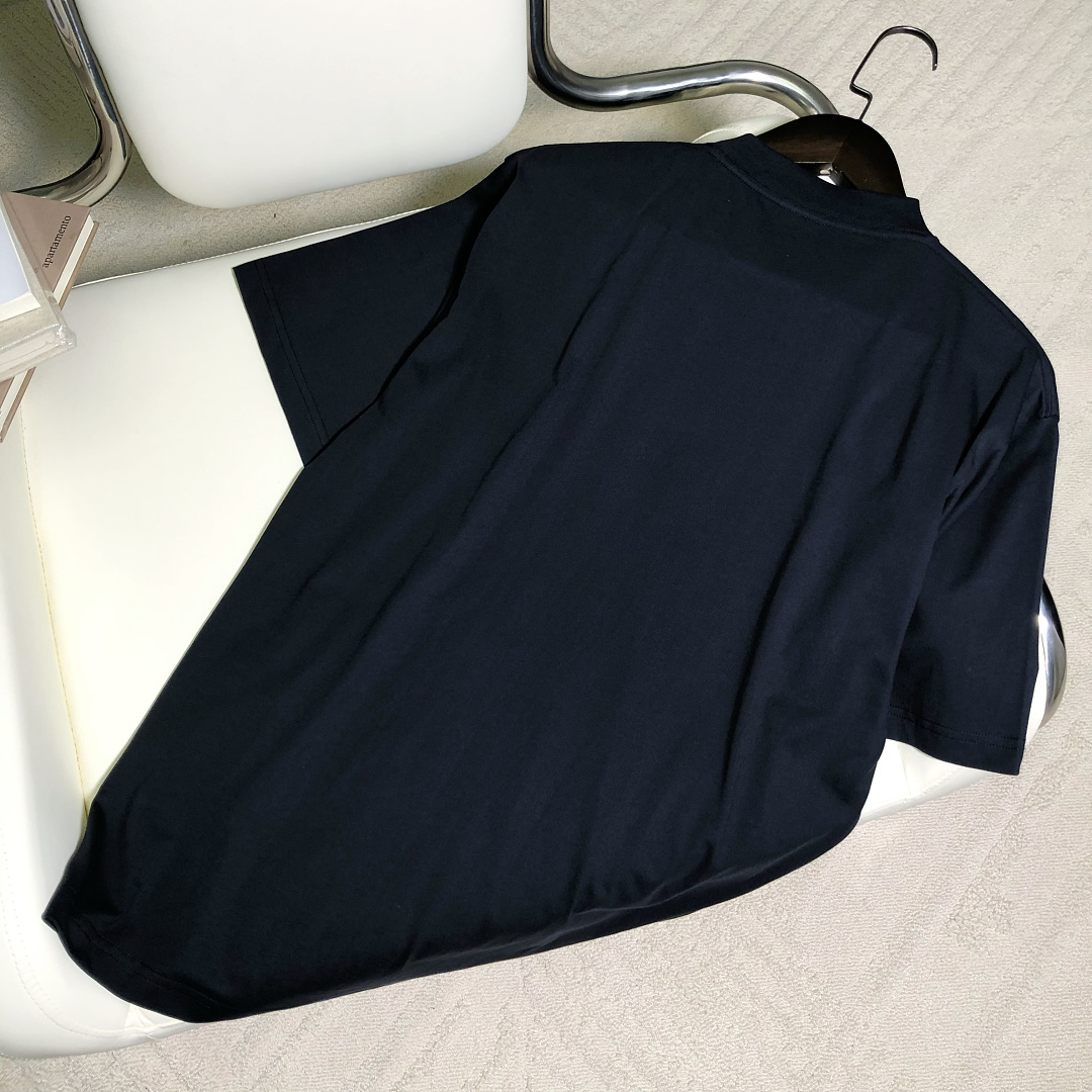 Balenciaga Big T - Image 5