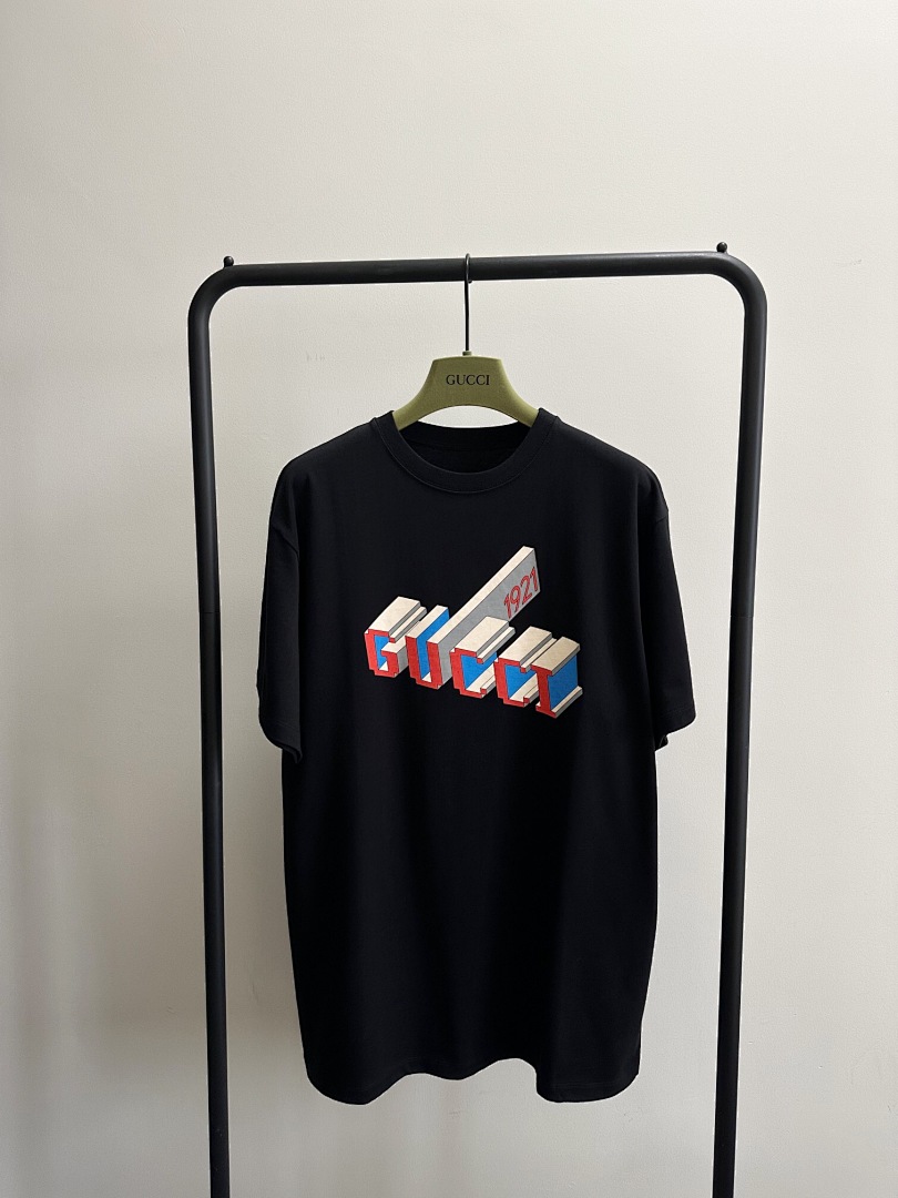 Gucci G Print Short Sleeve - Image 10