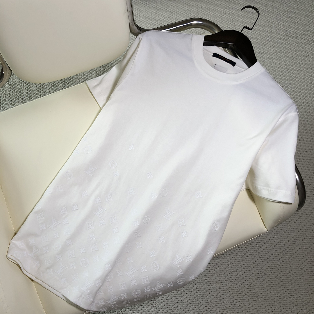 Unbranded Velvet Triple Floral T (White) - Image 11