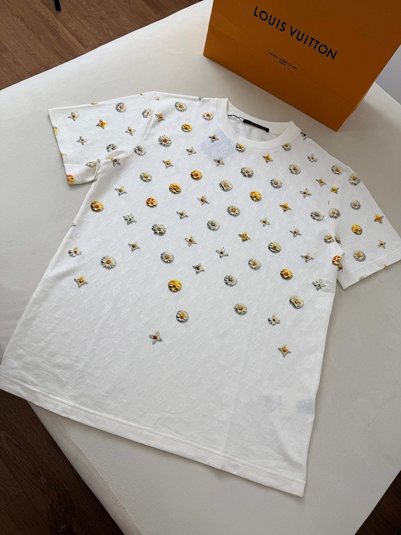Unbranded Daisy Print T-Shirt - Image 3
