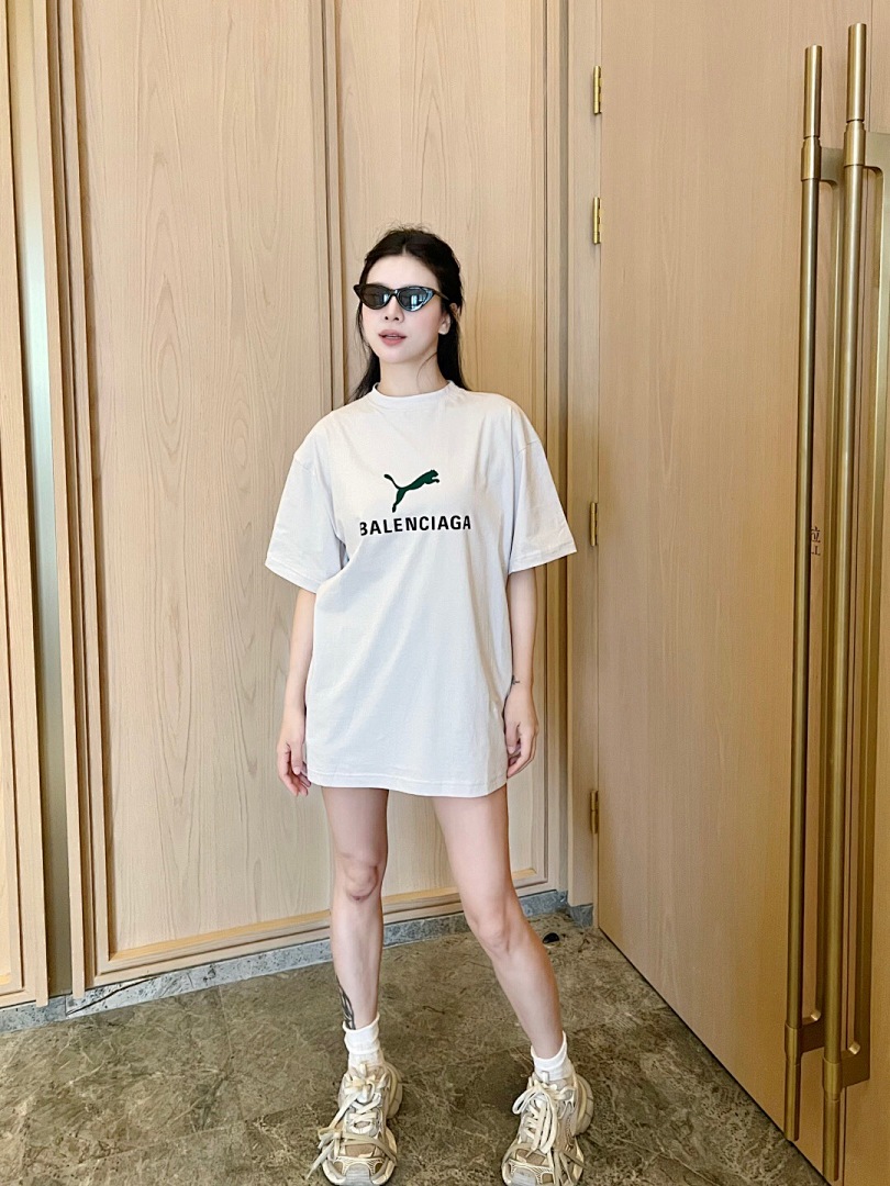 Balenciaga Collab Print T - Image 18