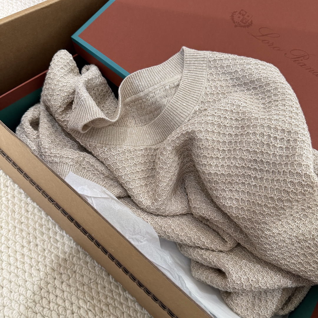 Unbranded T - Image 10