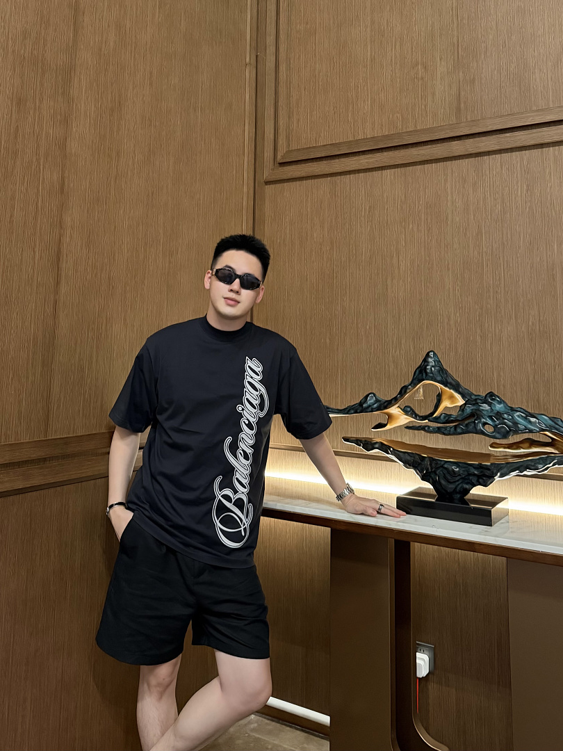 Balenciaga Big T - Image 12