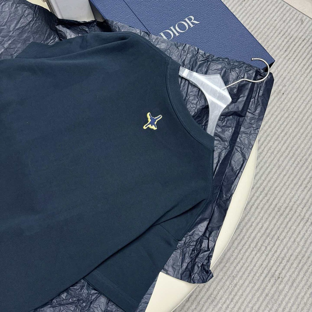 Unbranded DR Star Embroidered T - Image 5
