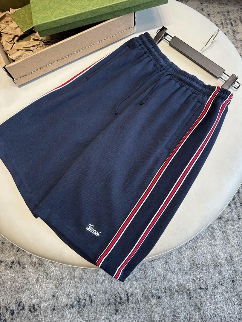 Gucci Red Striped Strap Short - Image 4