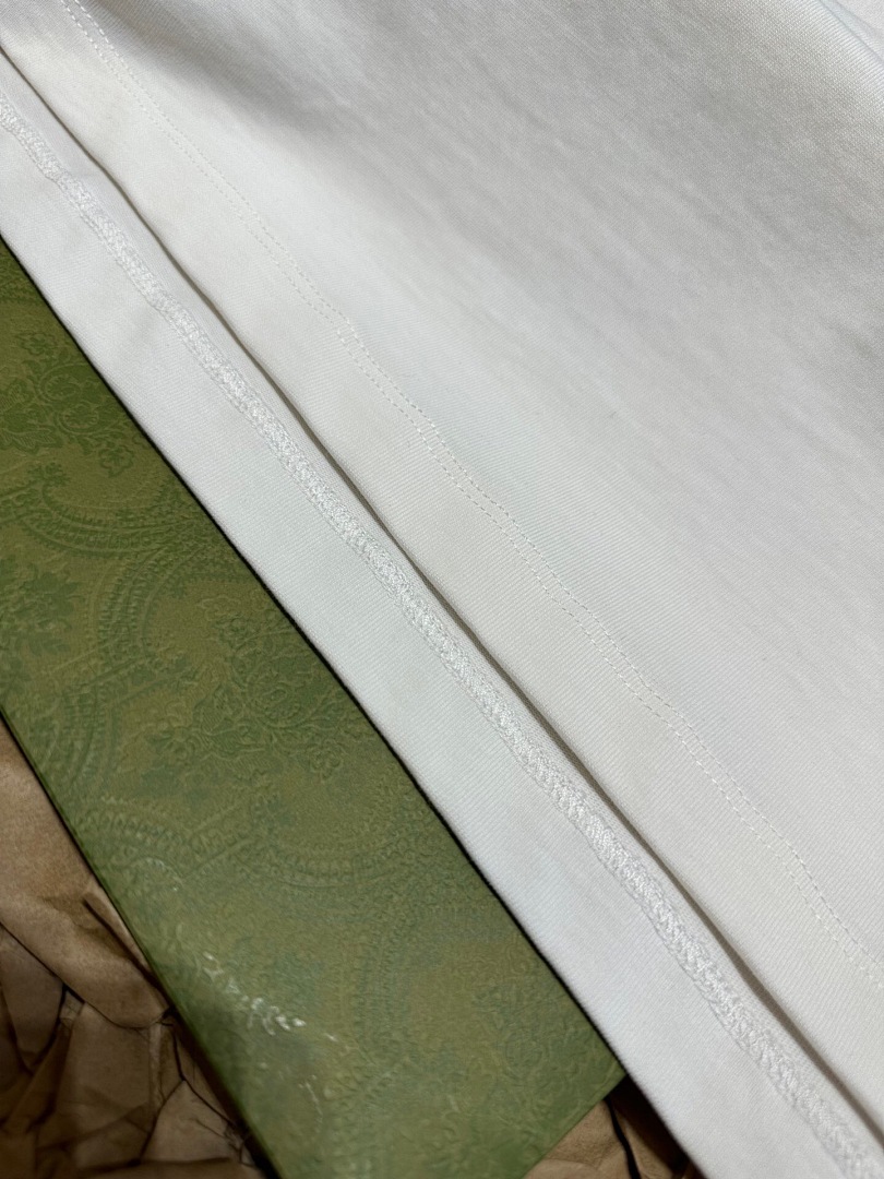 Gucci T White - Image 8