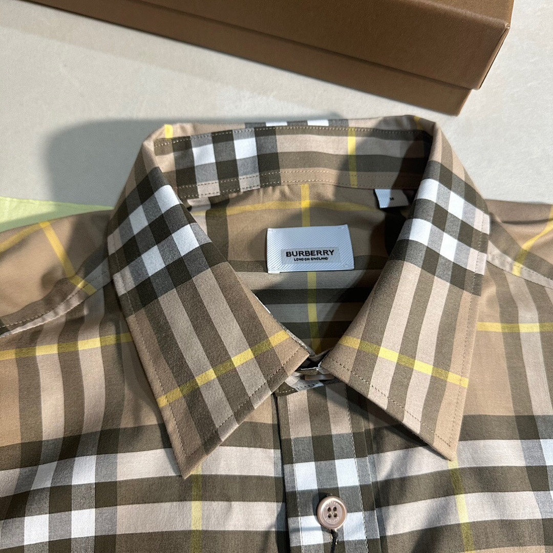 Burberry BR Light Yellow - Image 6