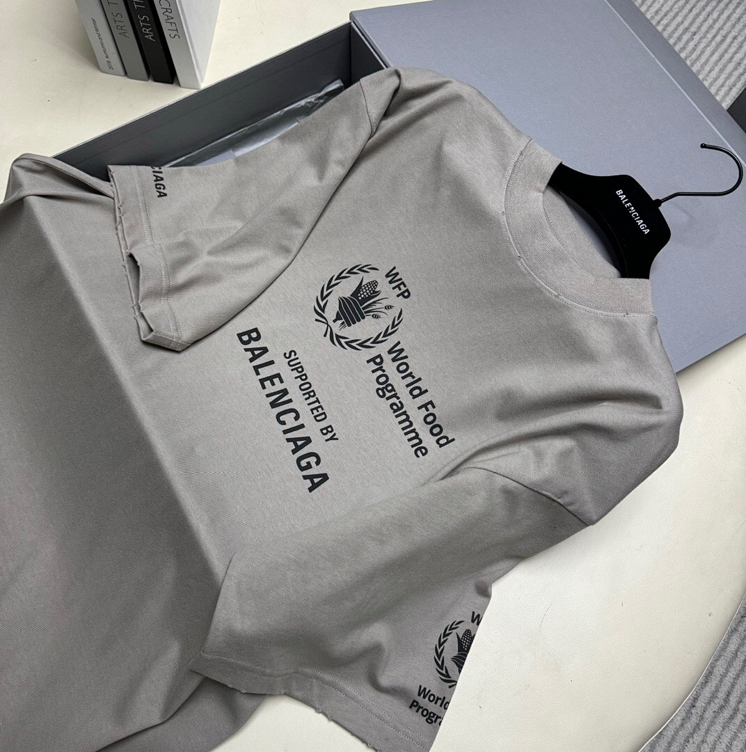 Balenciaga Limited Exclusive Short Sleeve - Image 4