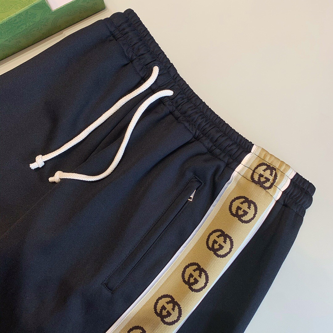 Gucci G Light Short - Image 11