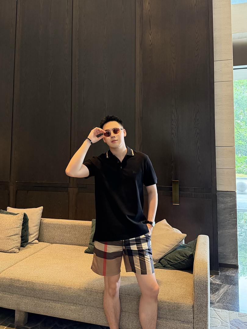 Burberry Striped Short - Image 24