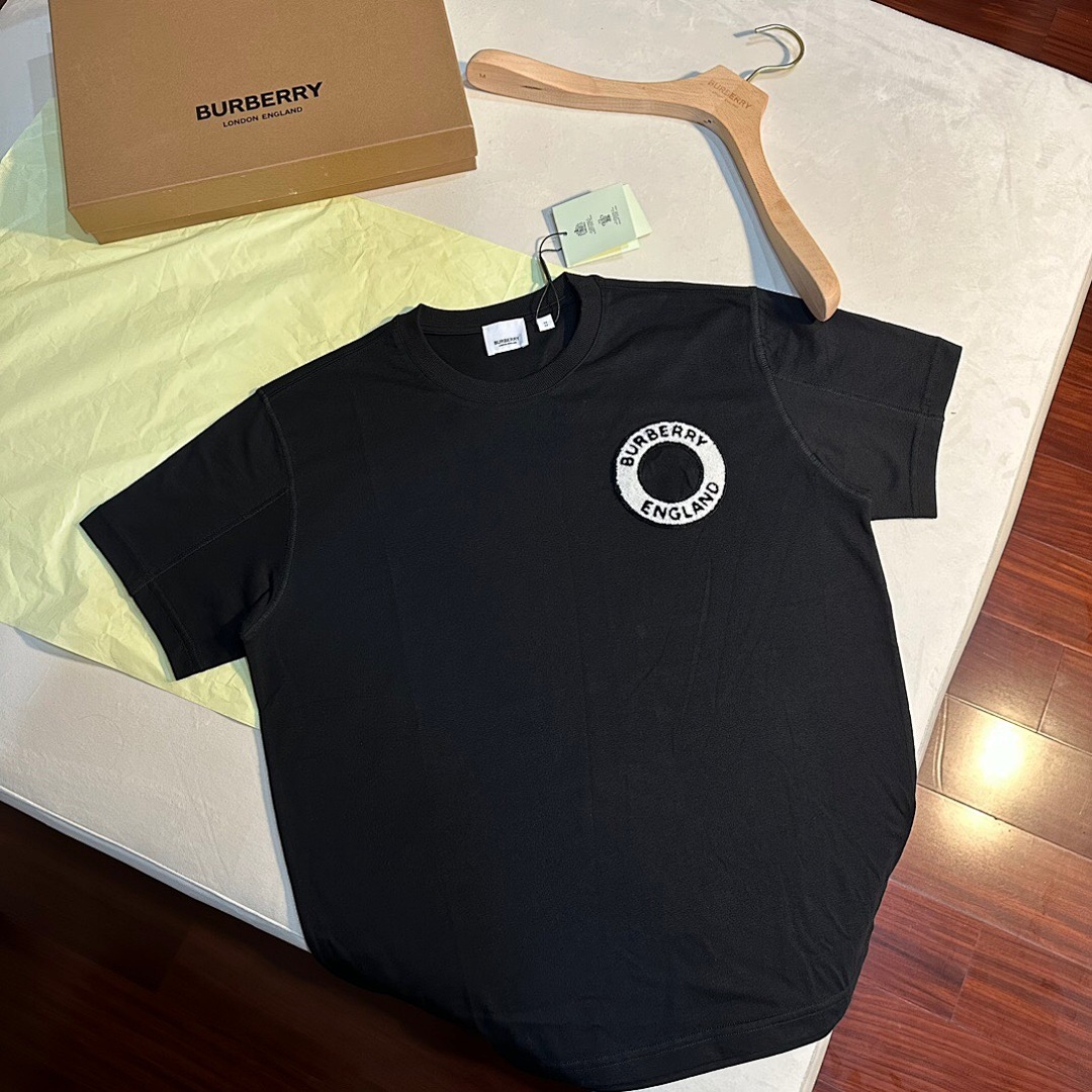 Burberry Fleece Short Sleeve - Image 4