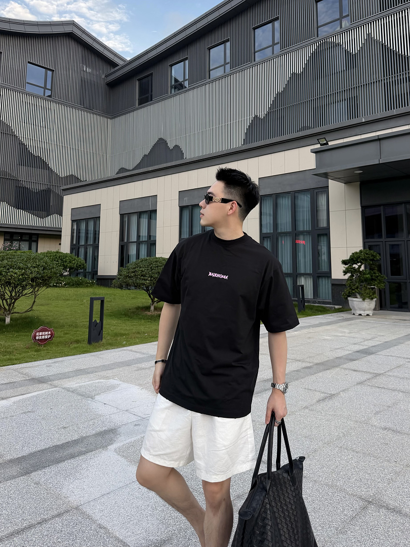 Balenciaga Pink Embroidered Print T - Image 16