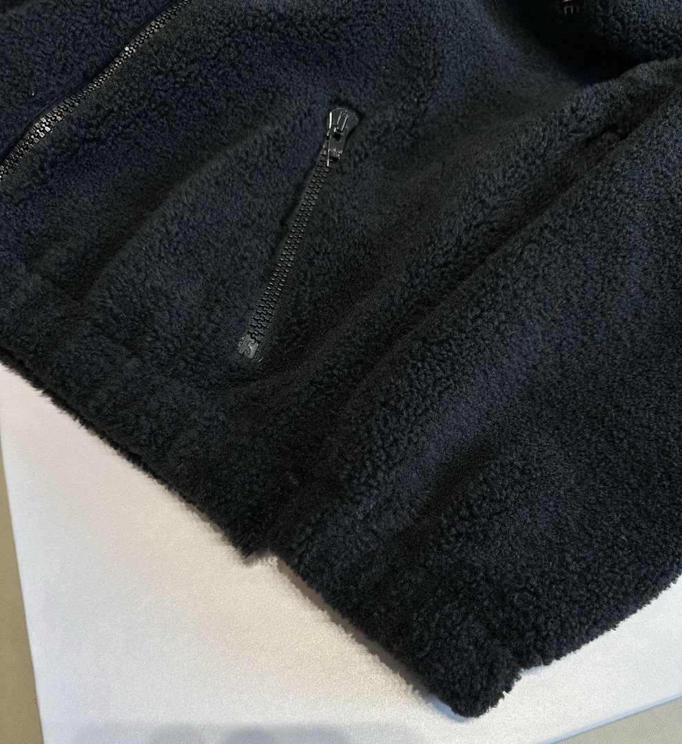 Celine Fleece - Image 8