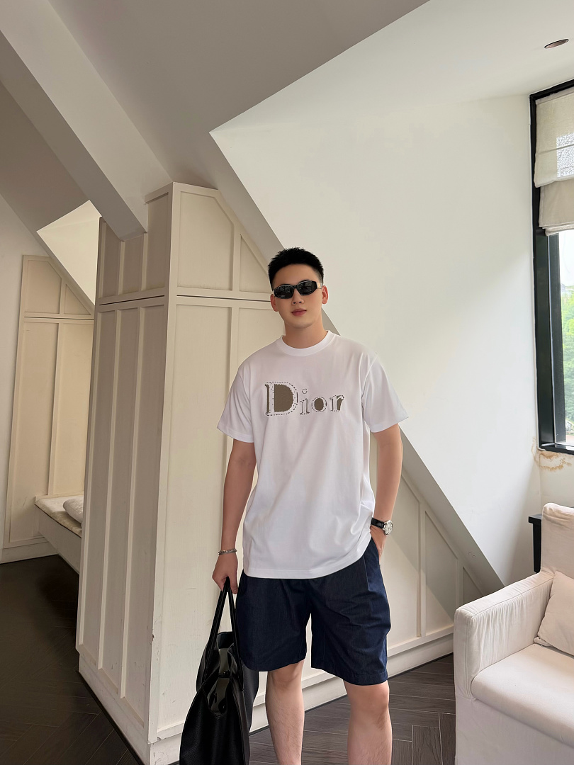 Unbranded Dr Big Embroidered T (White) - Image 17