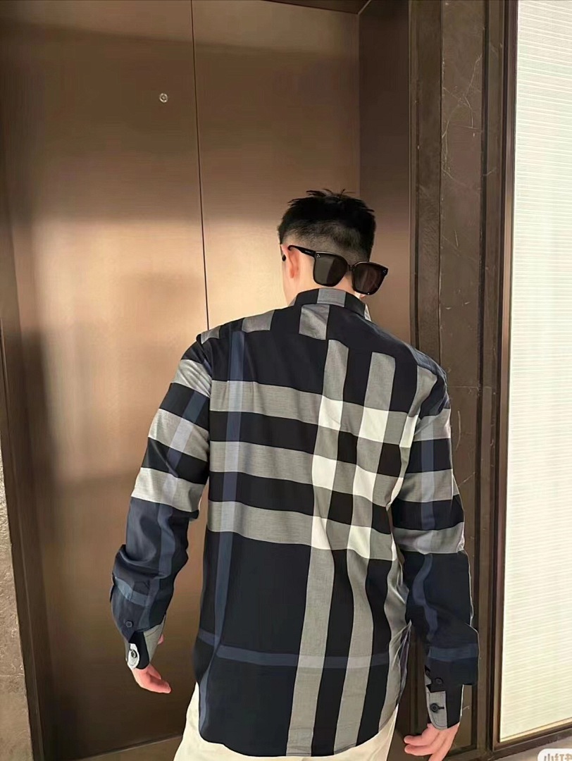 Burberry Long Sleeve Cotton Plaid - Image 13