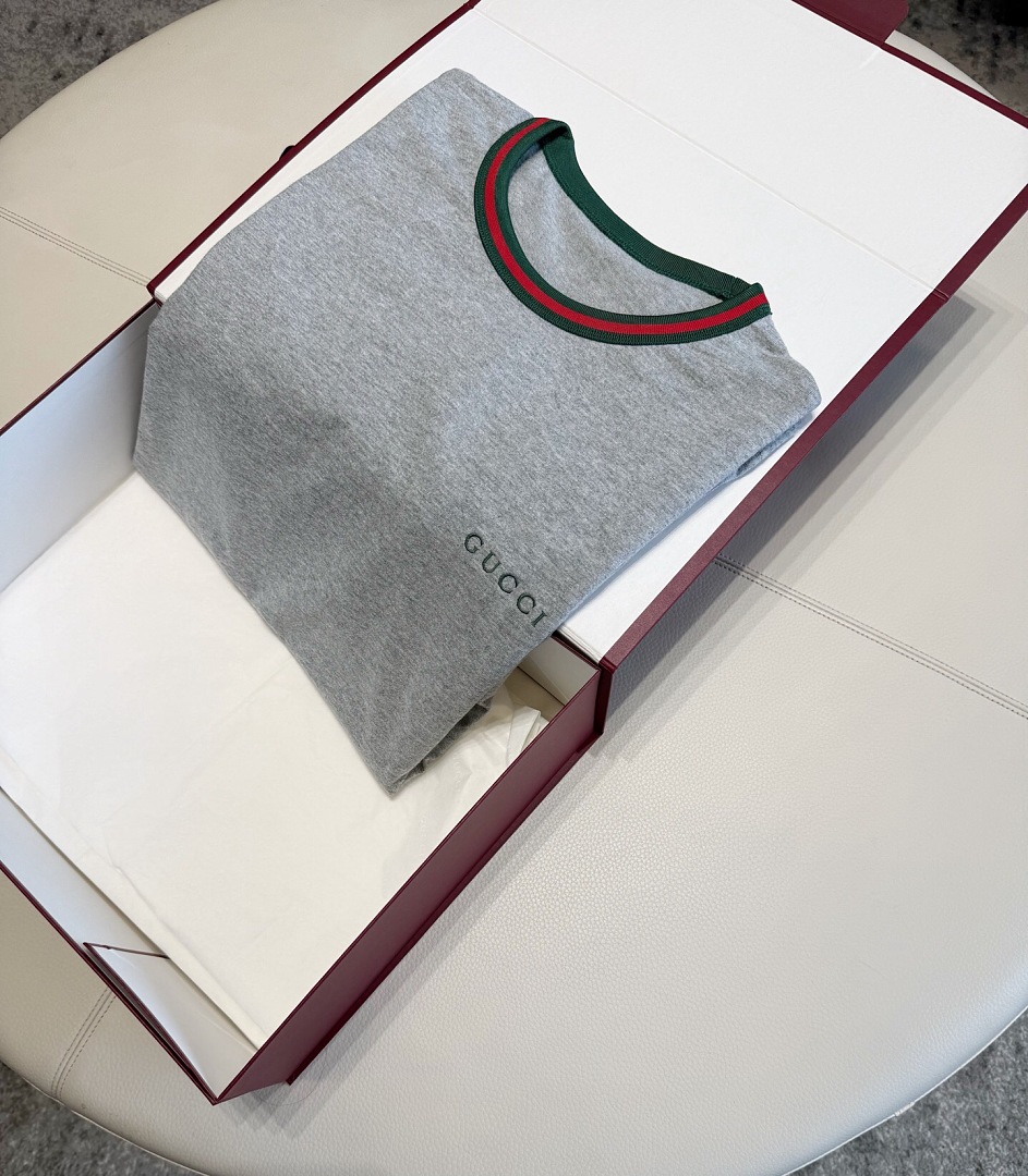 Gucci Grey Red Green Strap Short Sleeve - Image 12