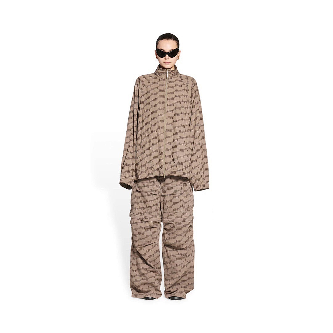 Balenciaga BB Logo Wind - Image 17