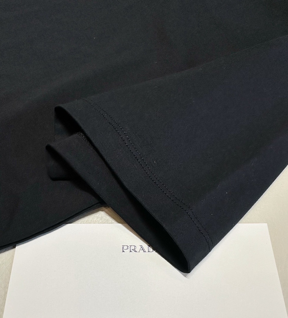 Unbranded Small Logo T (Black) - Image 6