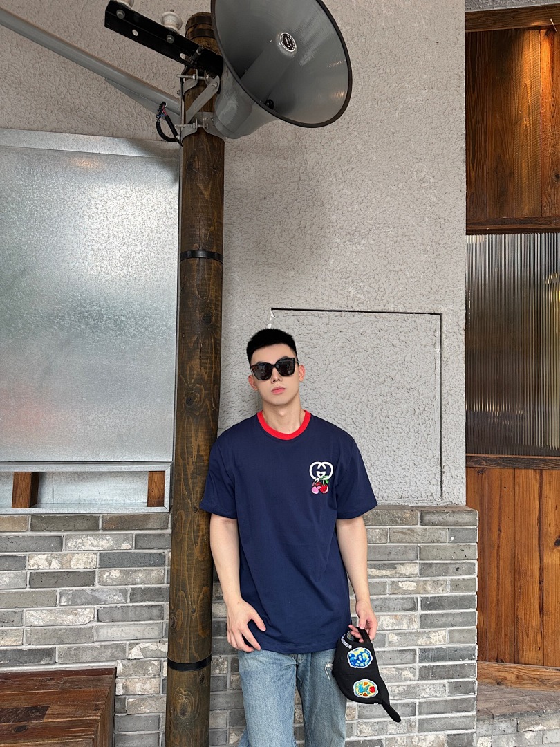 Gucci Peach Embroidered Short Sleeve - Image 12