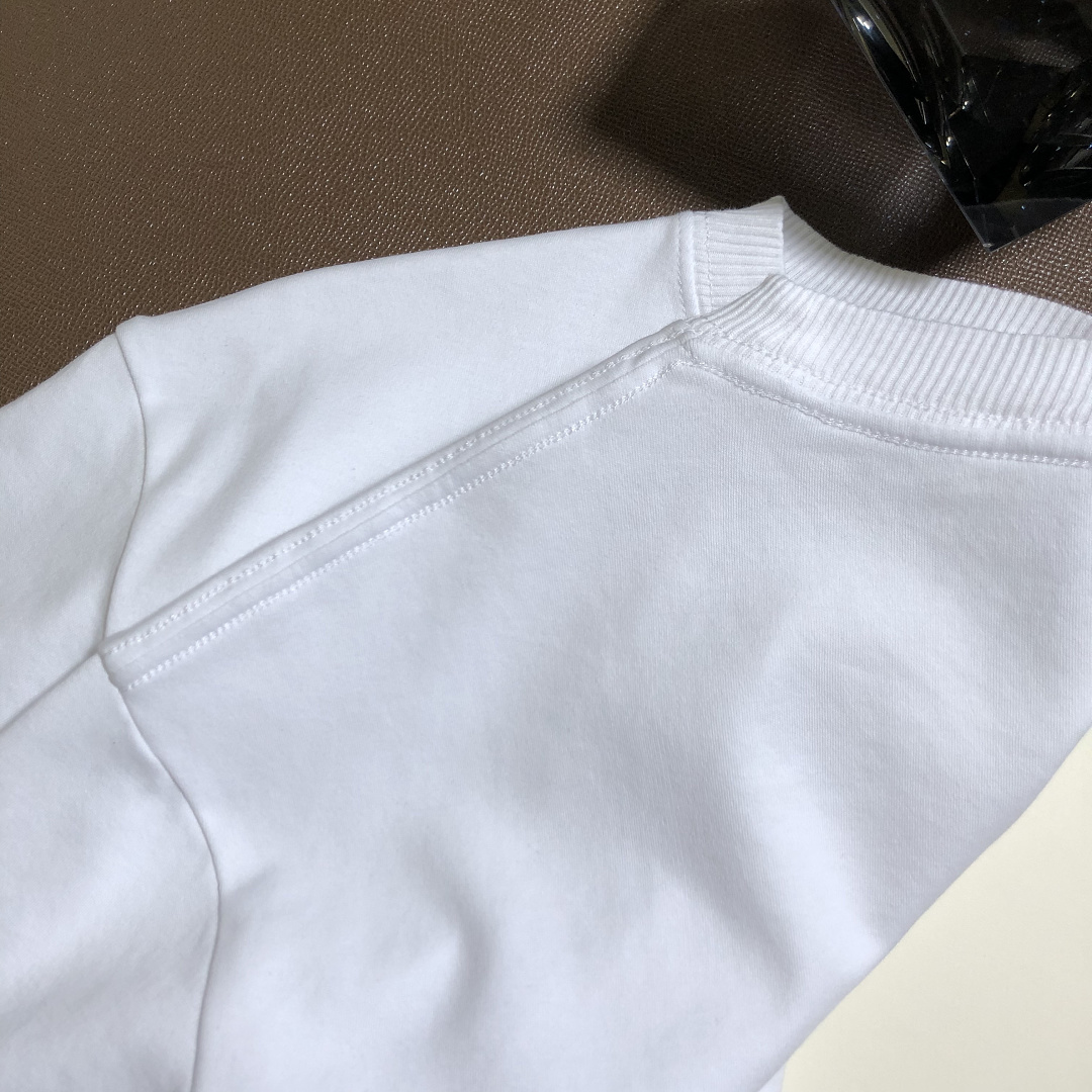 Unbranded Small Cd Embroidered T (White) - Image 9