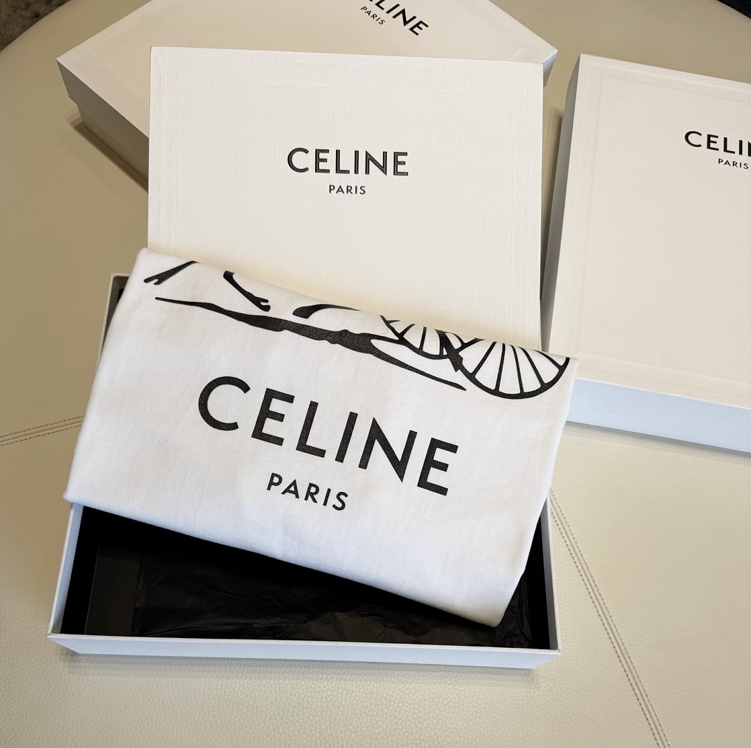 Celine Print T (White) - Image 12