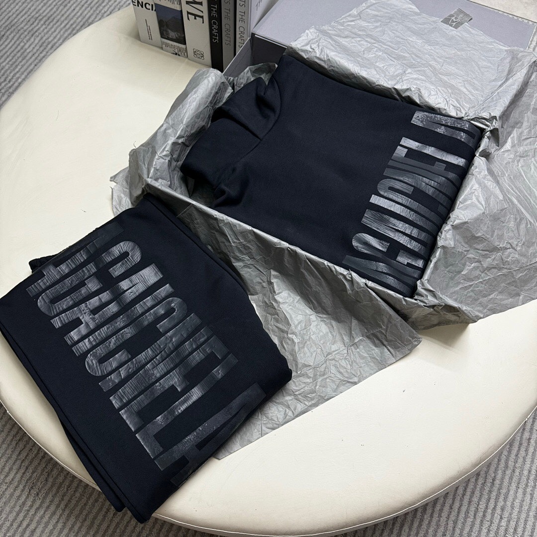 Balenciaga Reverse Print - Image 12
