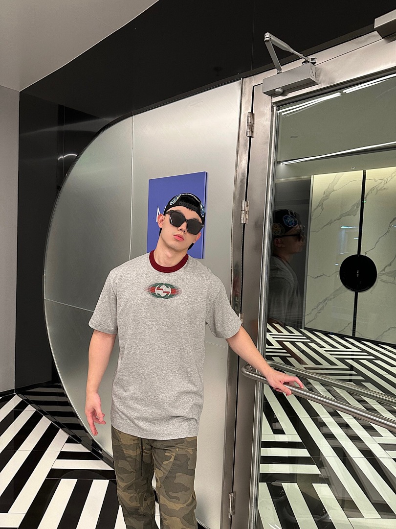 Gucci G Shadow T - Image 17