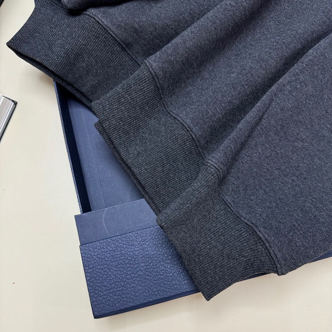 Unbranded D Half (Dark Grey) - Image 9