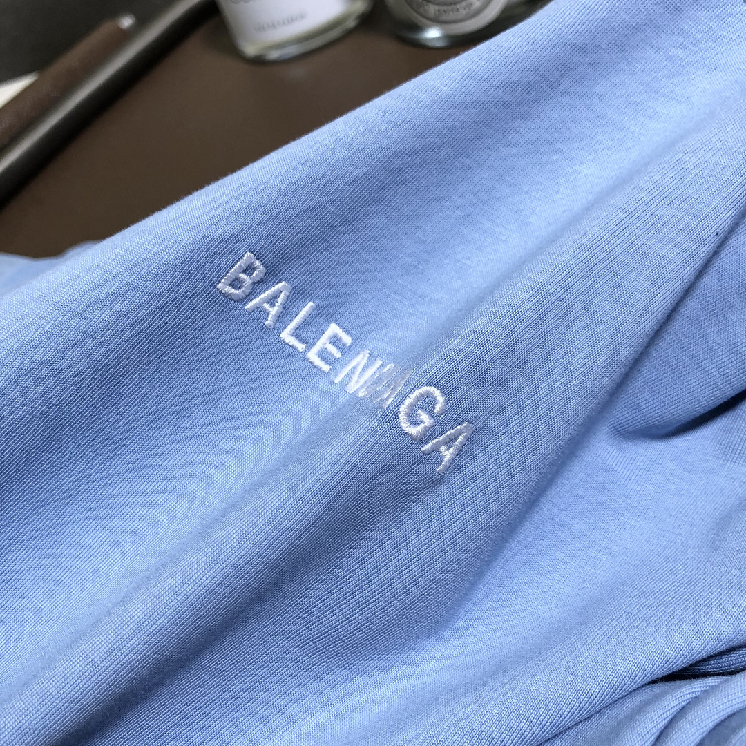 Balenciaga Embroidered - Image 14