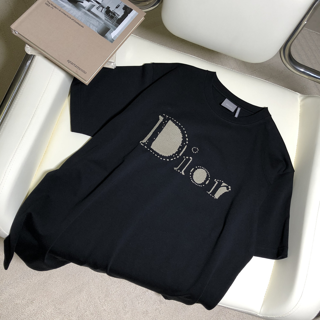 Unbranded Dr Big Embroidered T (Black) - Image 4