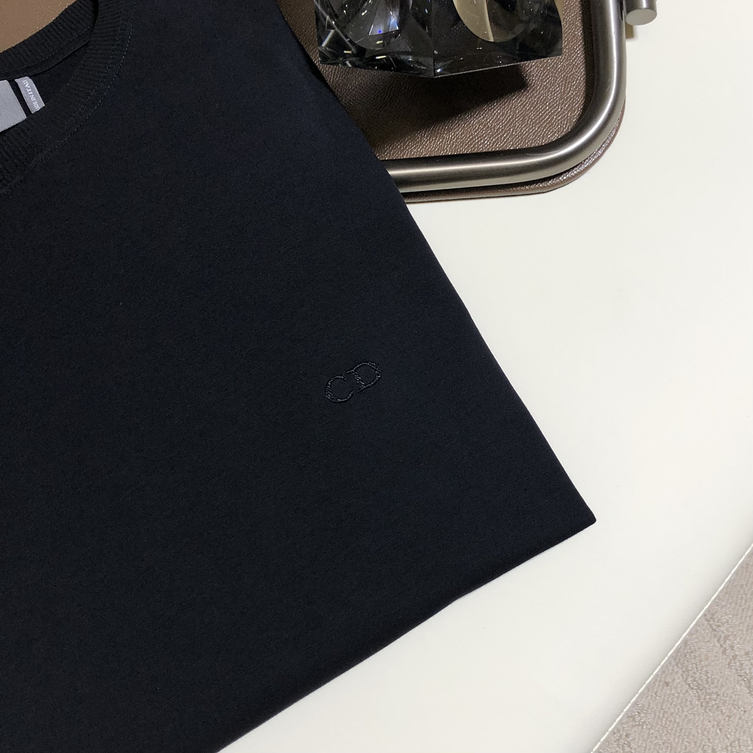 Unbranded Small Cd Embroidered T (Black) - Image 8