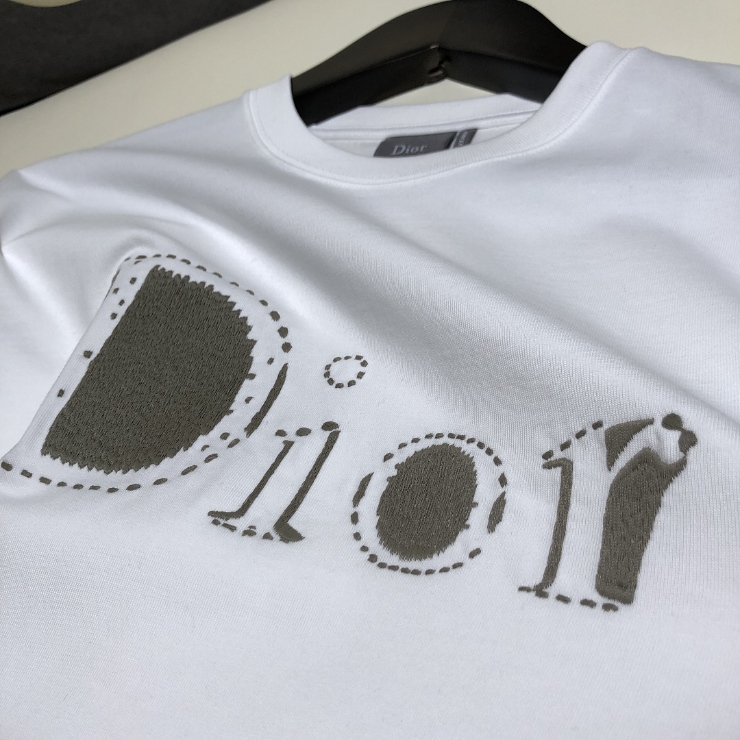 Unbranded Dr Big Embroidered T (White) - Image 9